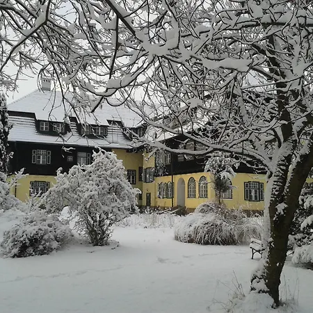 Zeilinger לינה וארוחת בוקר קניטלפלד