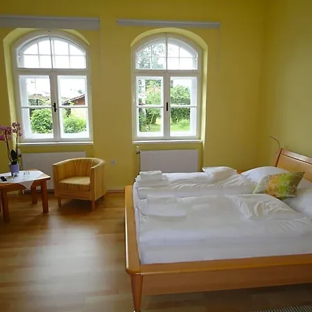 Zeilinger Bed & Breakfast 3*